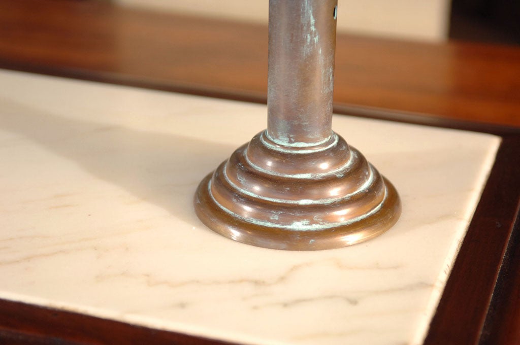 patisserie serving stand