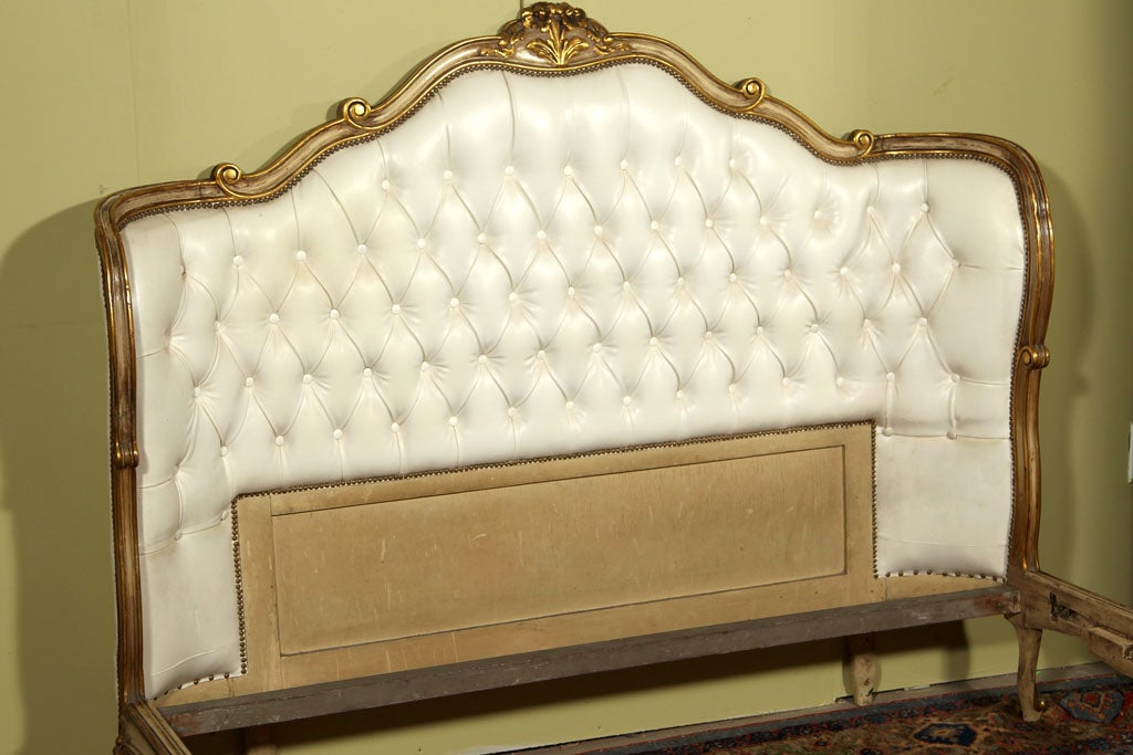 white leather tufted bed company