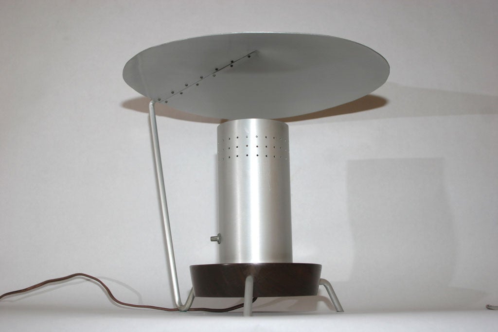 American  Table Lamp Mid Century Modern Futurist attributed to Heifetz 1950's For Sale