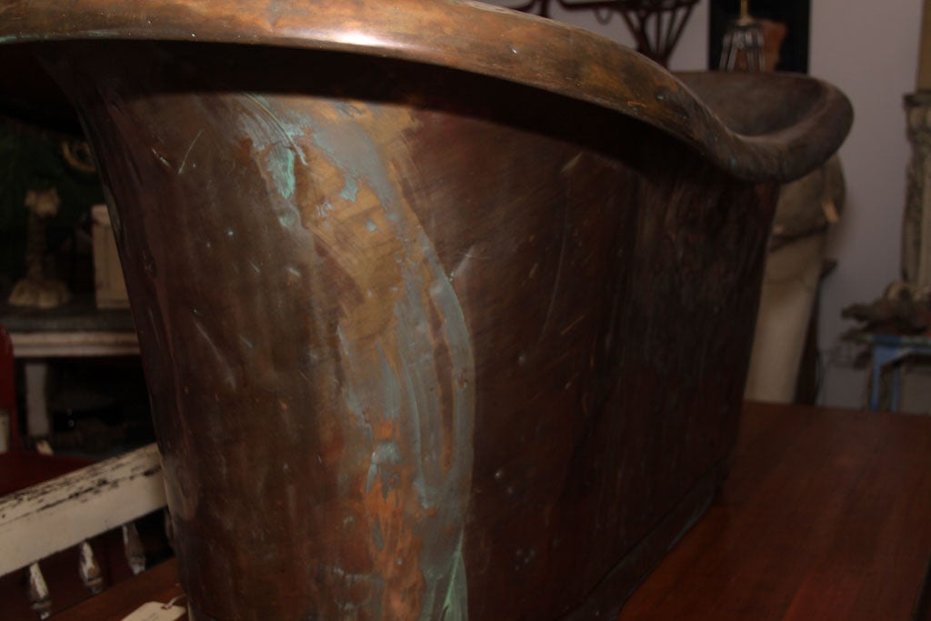 Vintage Rolled-Edge Copper Bathtub 3