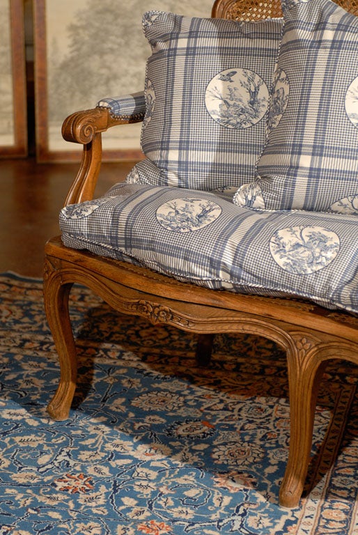19th Century French 1860s Louis XV Style Fruitwood and Cane Canapé with Linen Upholstery