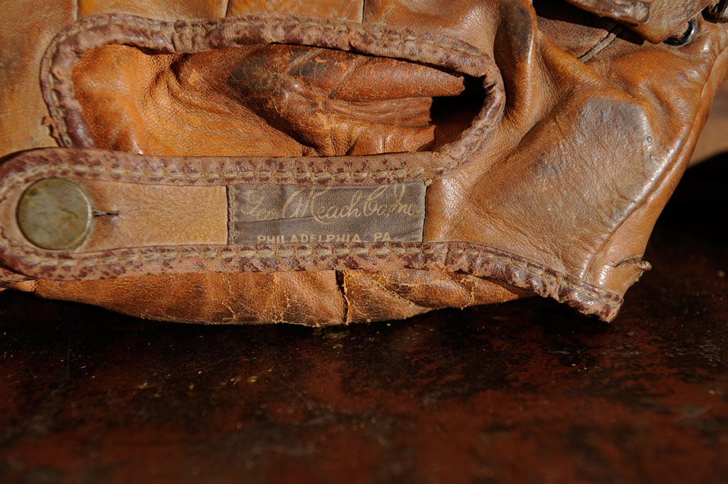 early baseball gloves