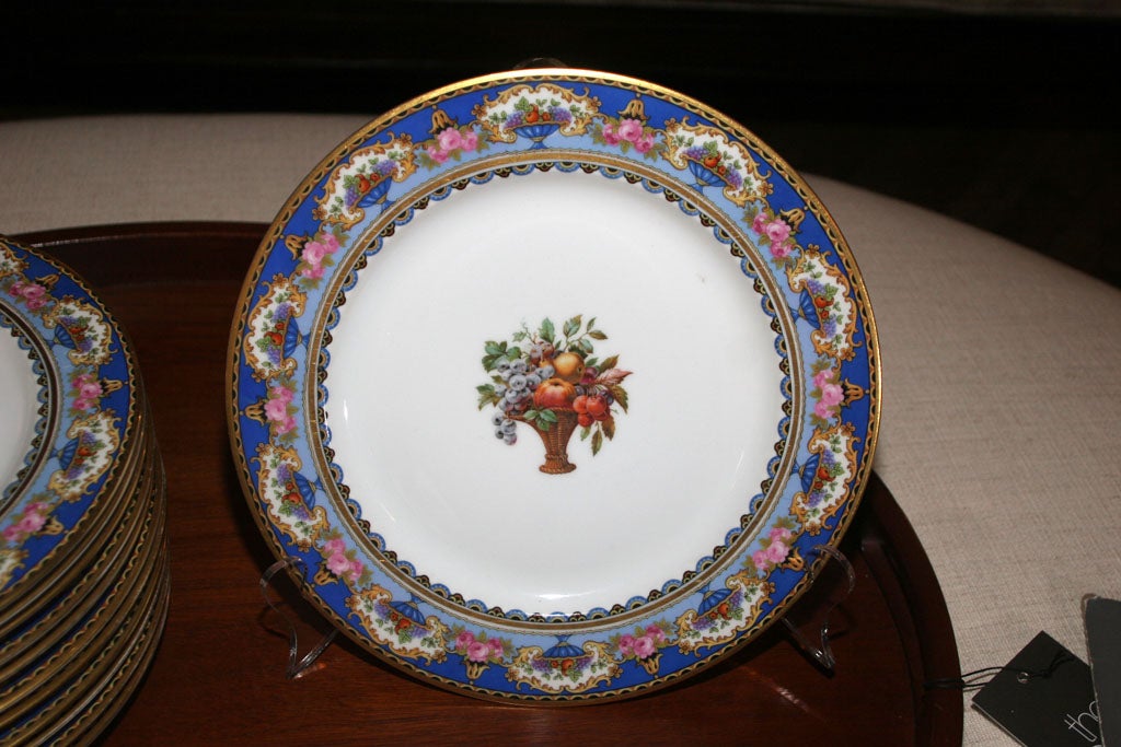 Gilt Set of Twelve Dinner Plates For Sale