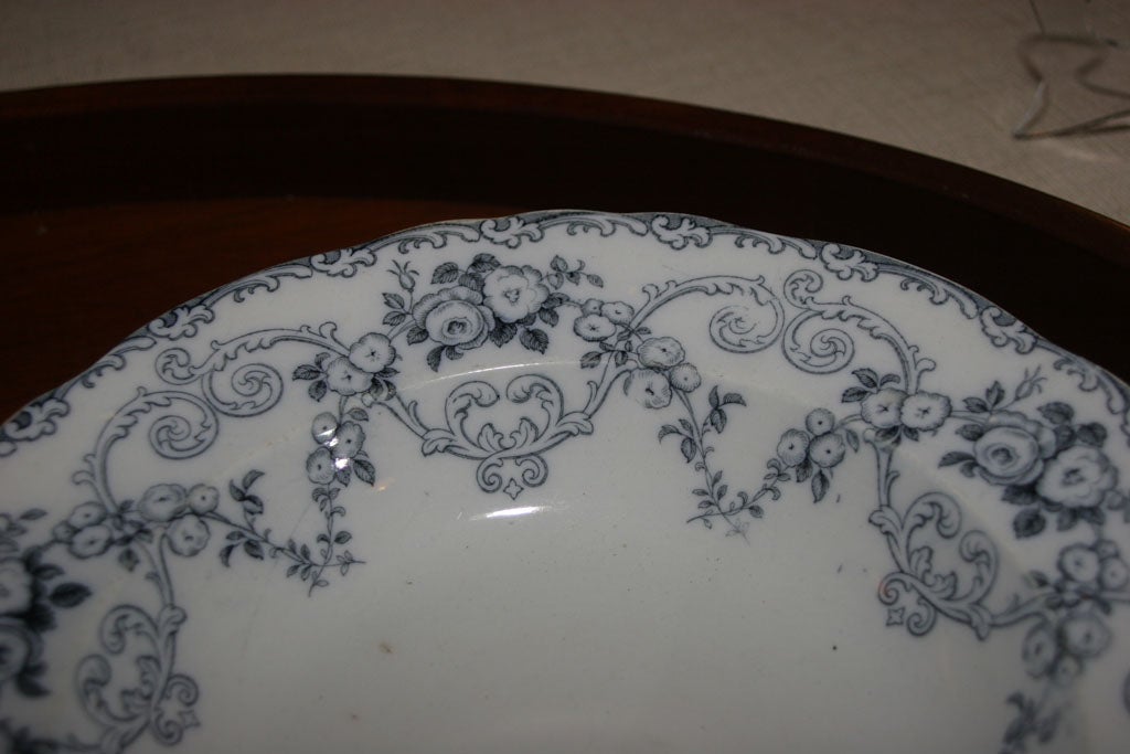 Porcelain Set of Ten Dinner Bowls