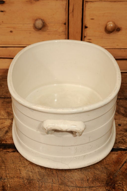 19th Century English Creamware Foot Bath 4