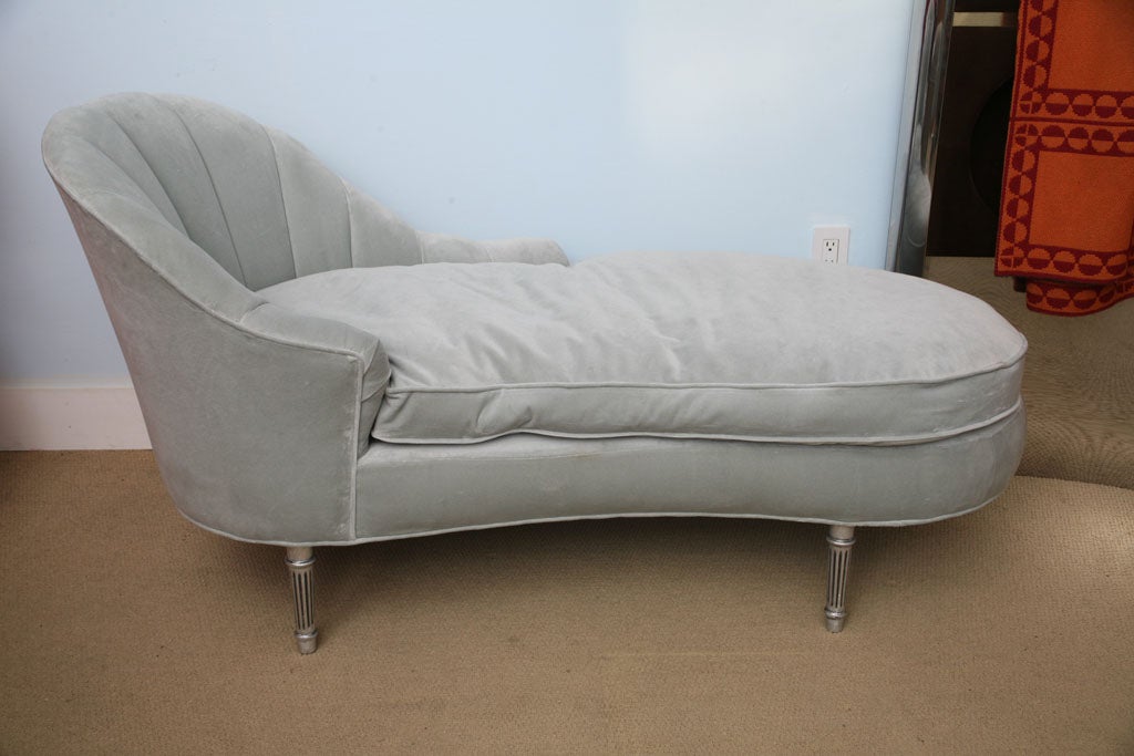 American 1940s Glamourous Hollywood Regency Chaise Lounge