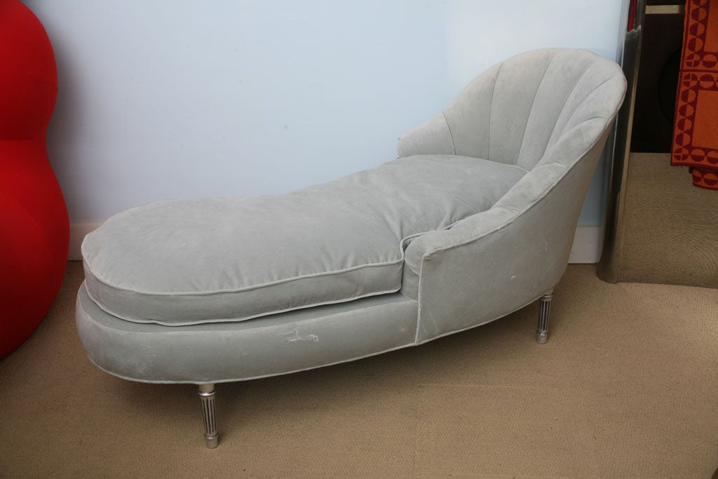 1940s Glamourous Hollywood Regency Chaise Lounge 1