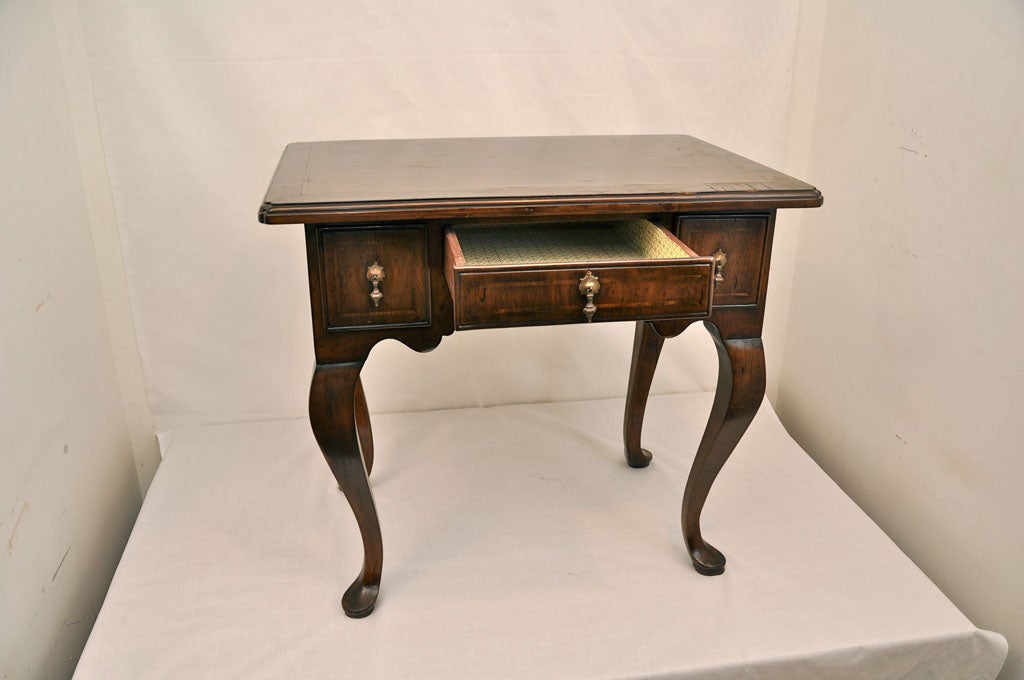 Wood ENGLISH QUEEN ANNE STYLE LOWBOY