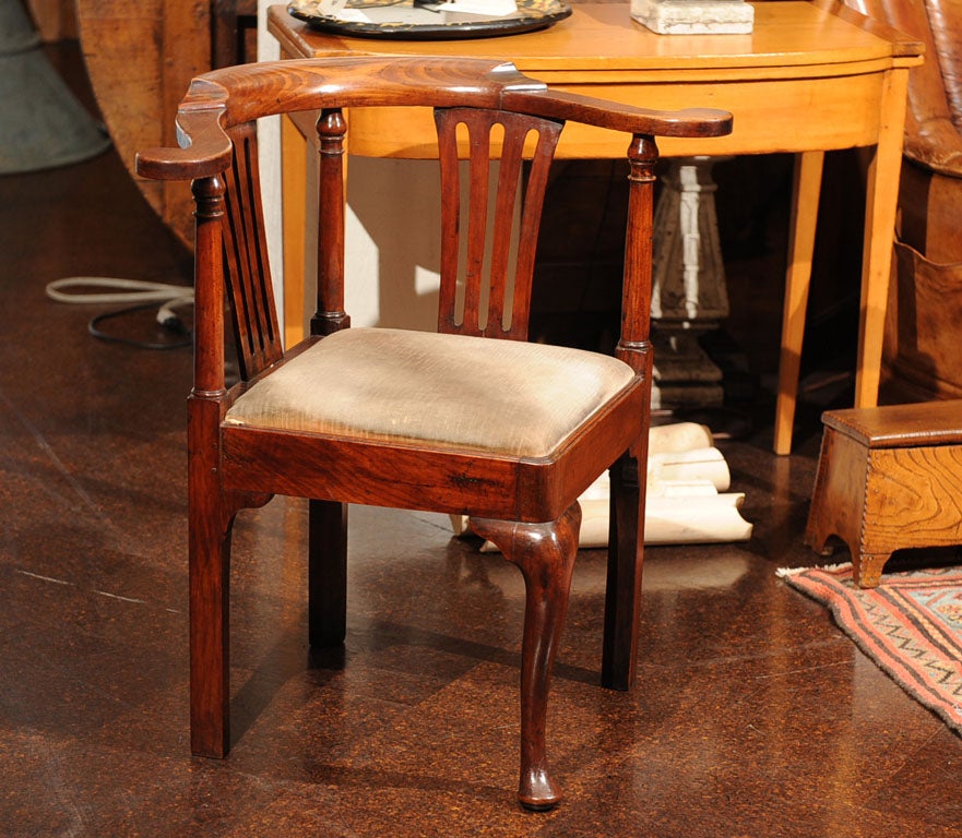 Georgian Fruitwood corner chair with drop seat. English, circa 1750. 24