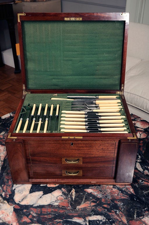 English Mahogany Cutlery Case with Sterling Silver by Atkin Brothers, Sheffield For Sale 2