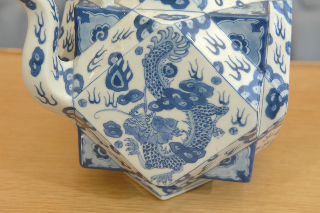 18th Century Cantonese Tea Pot 4