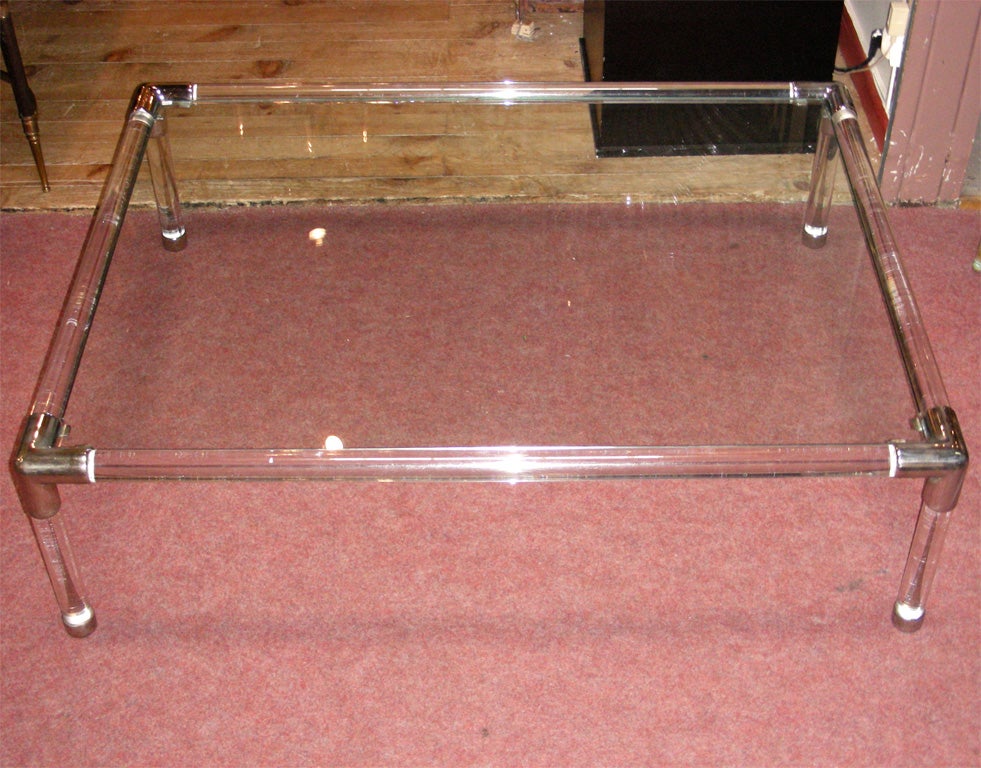 1970s coffee table in chromed metal, plexiglass and glass.