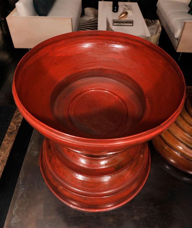 Large Red Lacquer Offering Bowl with Top and Inside Tray For Sale 1