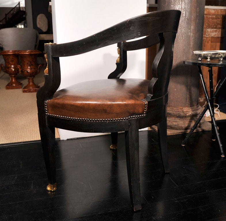 19th Century French Ebonized Leather Desk Chair with Bronze Details For Sale 2