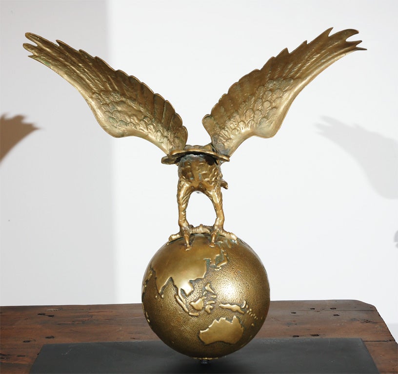 RARE OVERSIZED EAGLE ON GLOBE IN SOLID BRASS/THE TOP FLAG POLE at