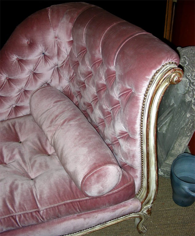 Wood 1950s Louis XV Style Tufted Méridienne For Sale
