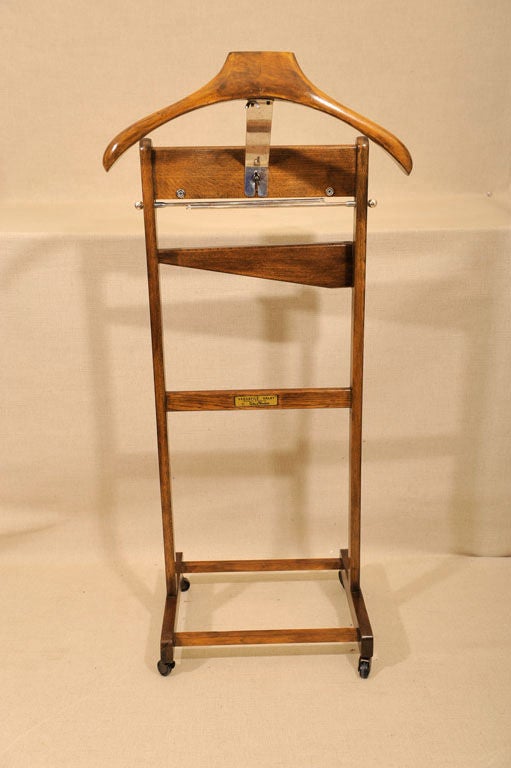20th Century Walnut Valet Stand by Corby of Windsor, England, Early 20th C.