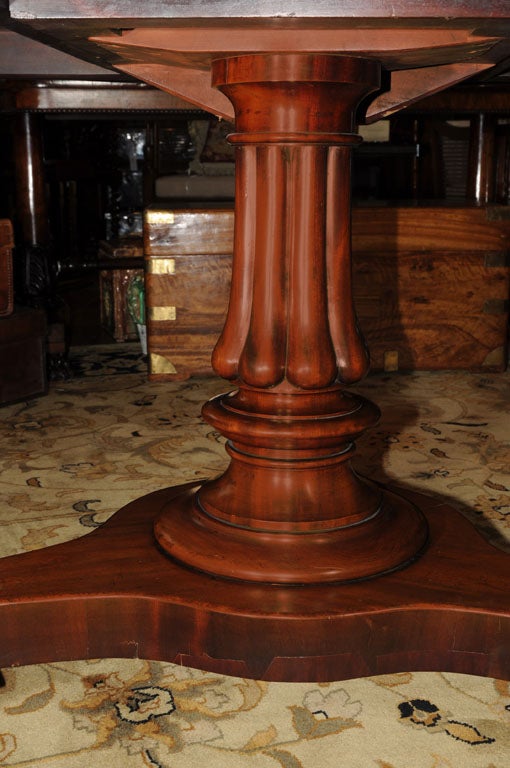 19th Century Center Table in Mahogany with Pedestal Base, Scotland
