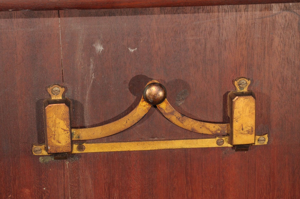 Center Table in Mahogany with Pedestal Base, Scotland 2