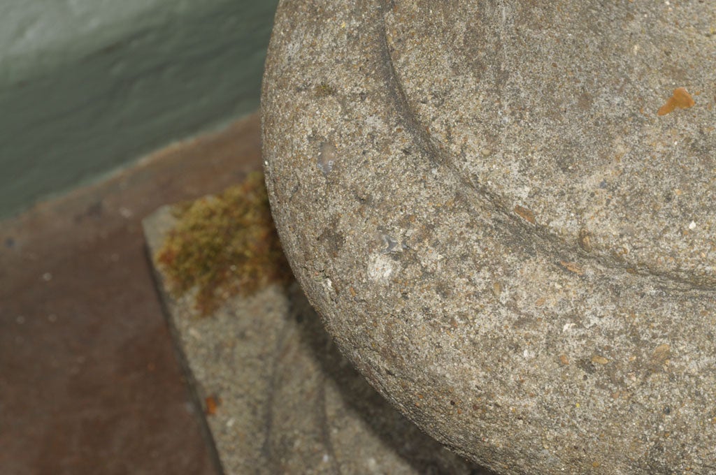Bronze Sundial on Baluster-Shaped Column Base of Garden Stone 2