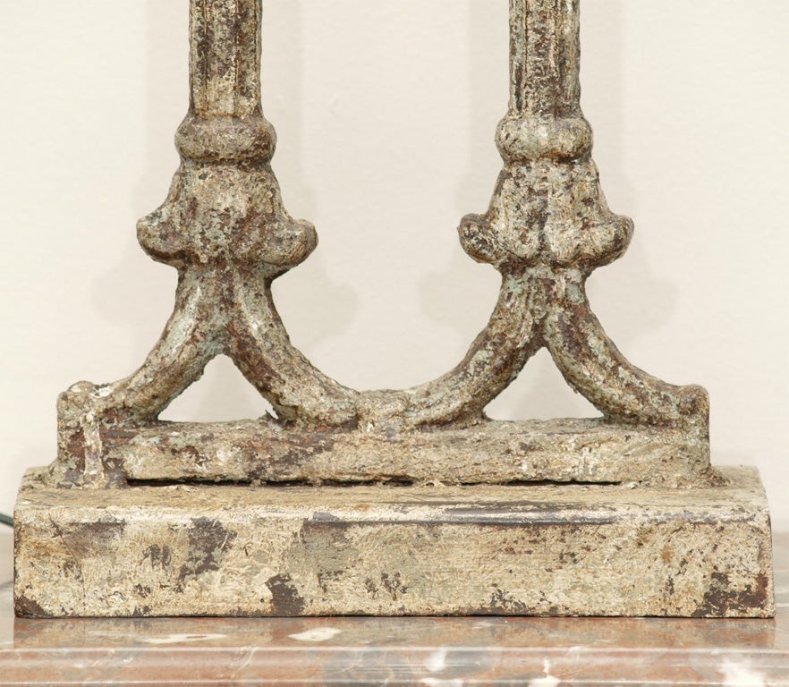 Iron fence lamp 1
