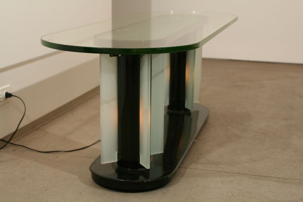 20th Century Art Deco Coffee Table For Sale