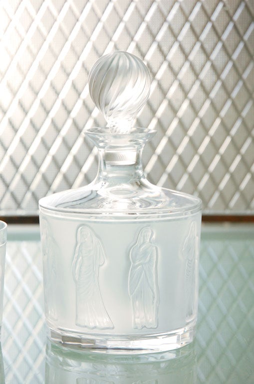 Lalique Decanter and Glasses In Excellent Condition In Los Angeles, CA