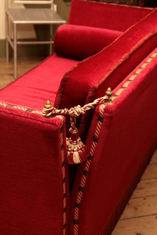 Red Knole-style plush upholstered settee 2
