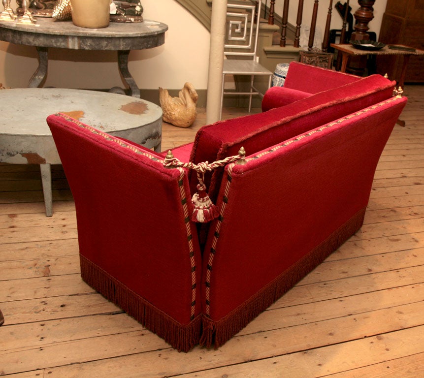 Red Knole-style plush upholstered settee 4