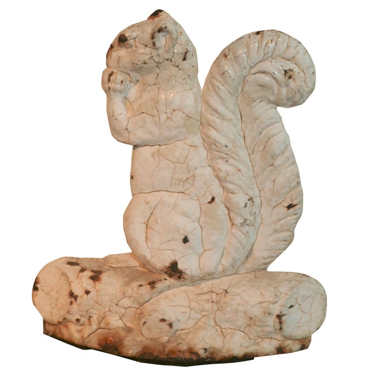 Cast-iron squirrel doorstop