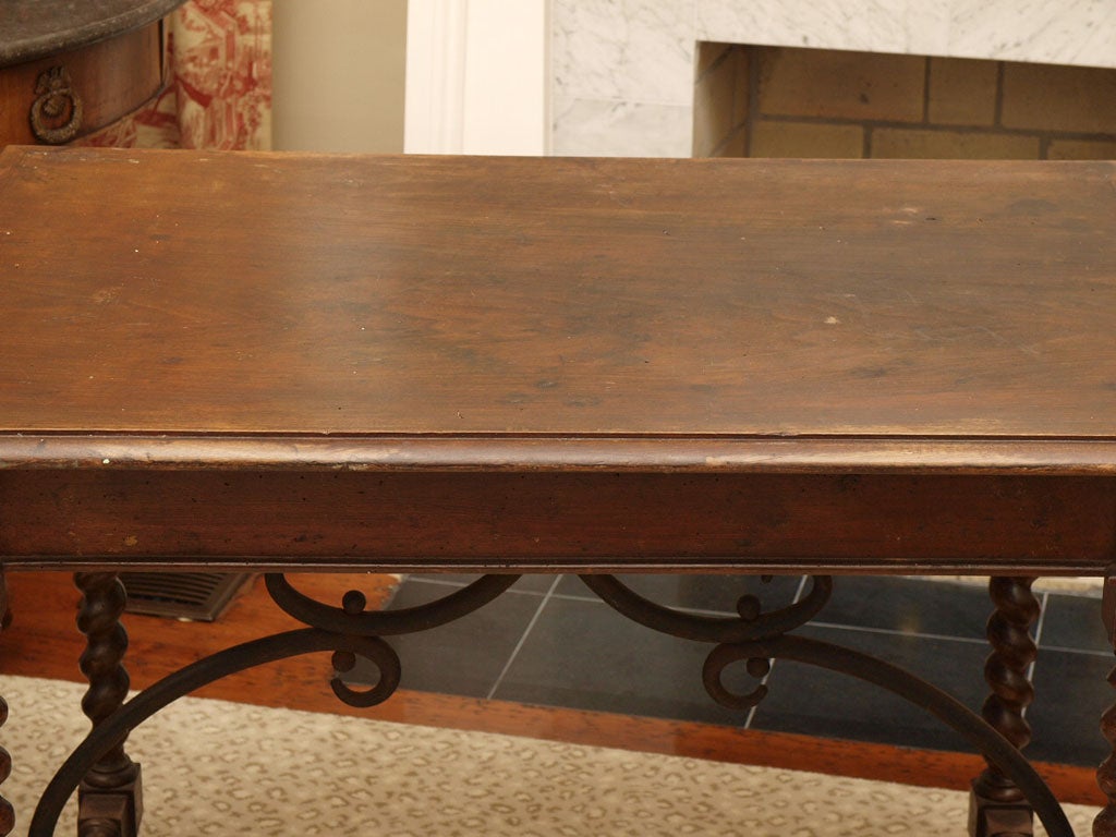 18th c SPANISH WALNUT TABLE