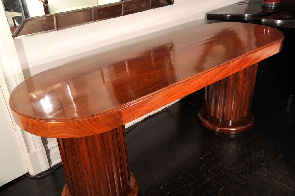 Early 20th Century Mahogany Oval Centre Table For Sale 1