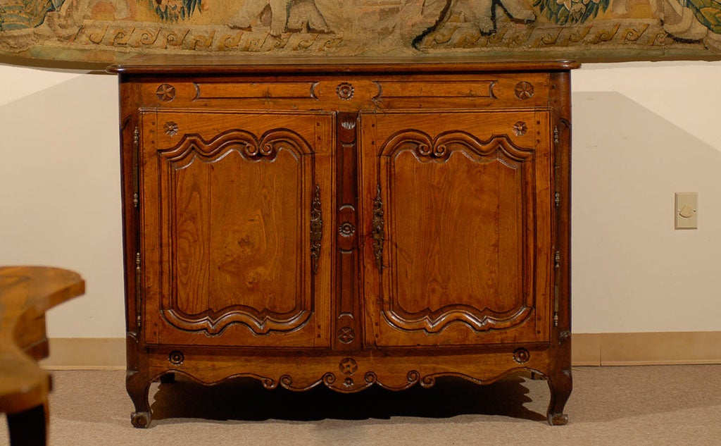 18th century Louis XV Oak Buffet, France ca. 1760 For Sale 4