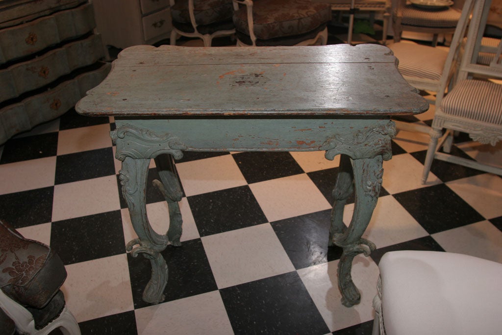 Table Blue Rococo  3