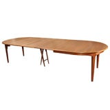 Soro StoleTeak Oval Table with 4 Leaves