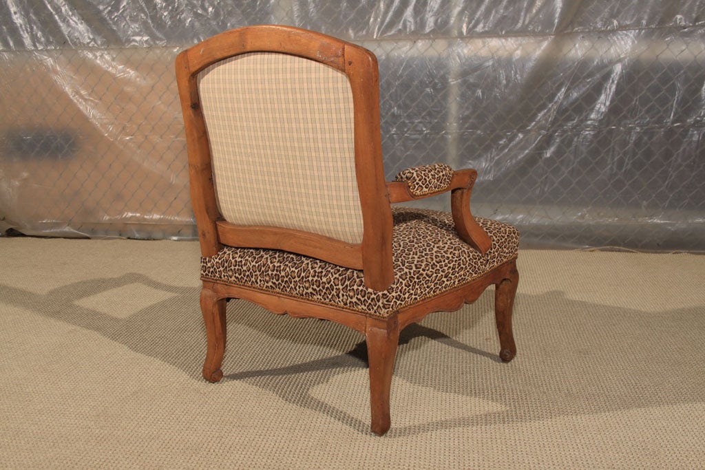 Country French Walnut Louis XV Fireside Chair For Sale 3