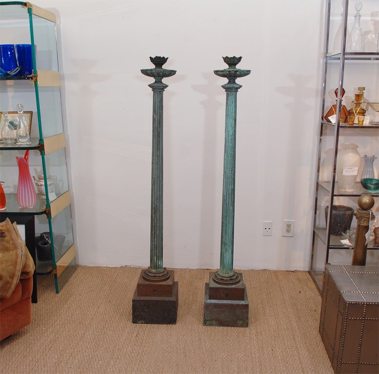 Bronze Fluted Column Lamp Posts