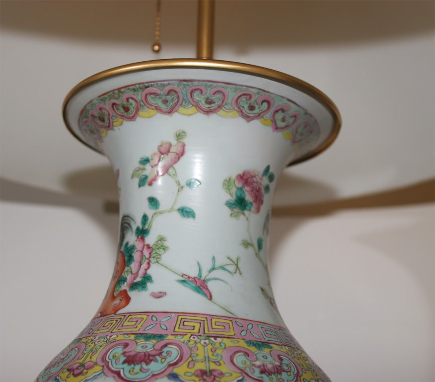A FAMILLE ROSE PORCELAIN LAMP. CHINESE, C. 1925 2