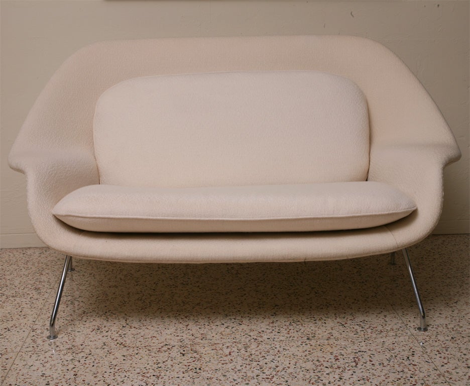 ...SOLD SEPTEMBER 2010...Iconic Saarinen Womb Chair designed for two, Saarinen's Womb Settee.  The most modern loveseat ever! In original white wool woven fabric.  Shiny & bright chromed steel rod legs.  Exceptional condition!