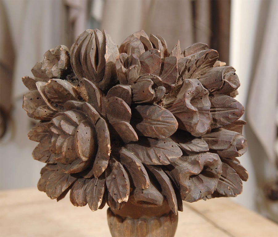 18th Century and Earlier French Carved Bouquet For Sale