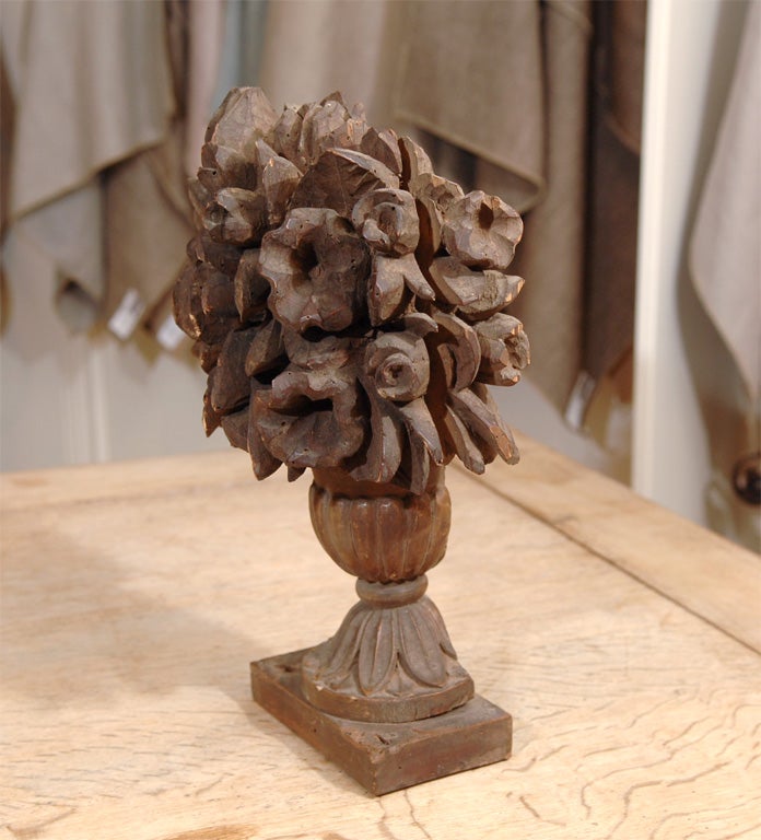 French Carved Bouquet For Sale 1