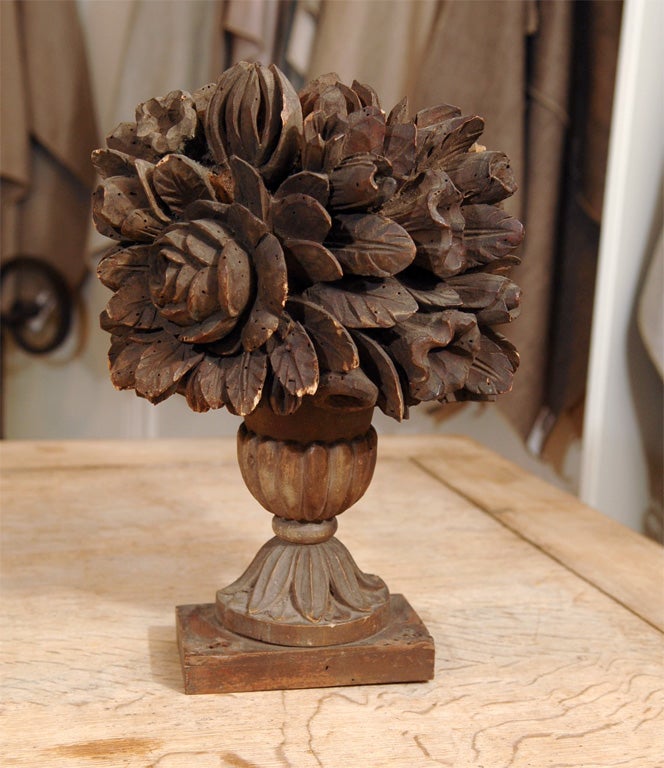 French Carved Bouquet For Sale 3