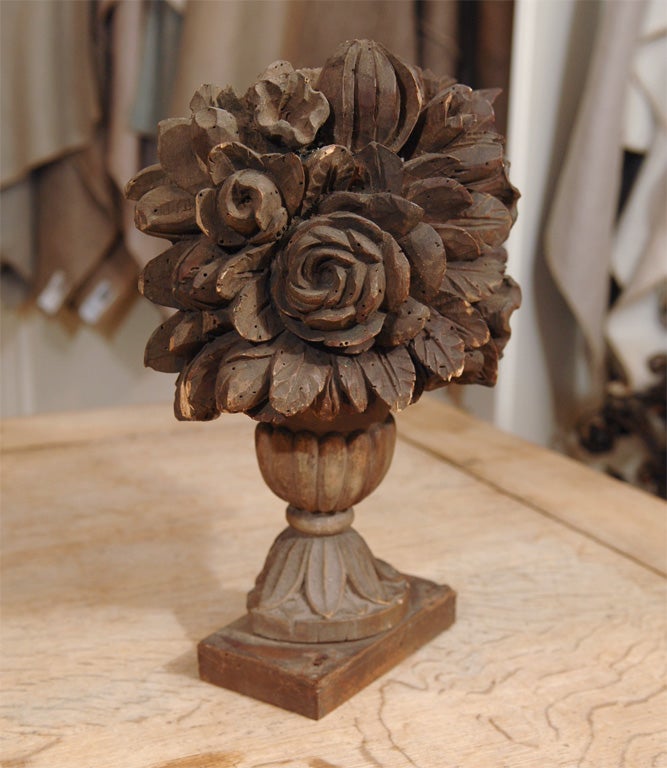 French Carved Bouquet For Sale 4