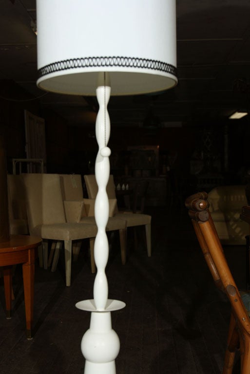 American Mid-Century Modern Metal Floor Lamp For Sale
