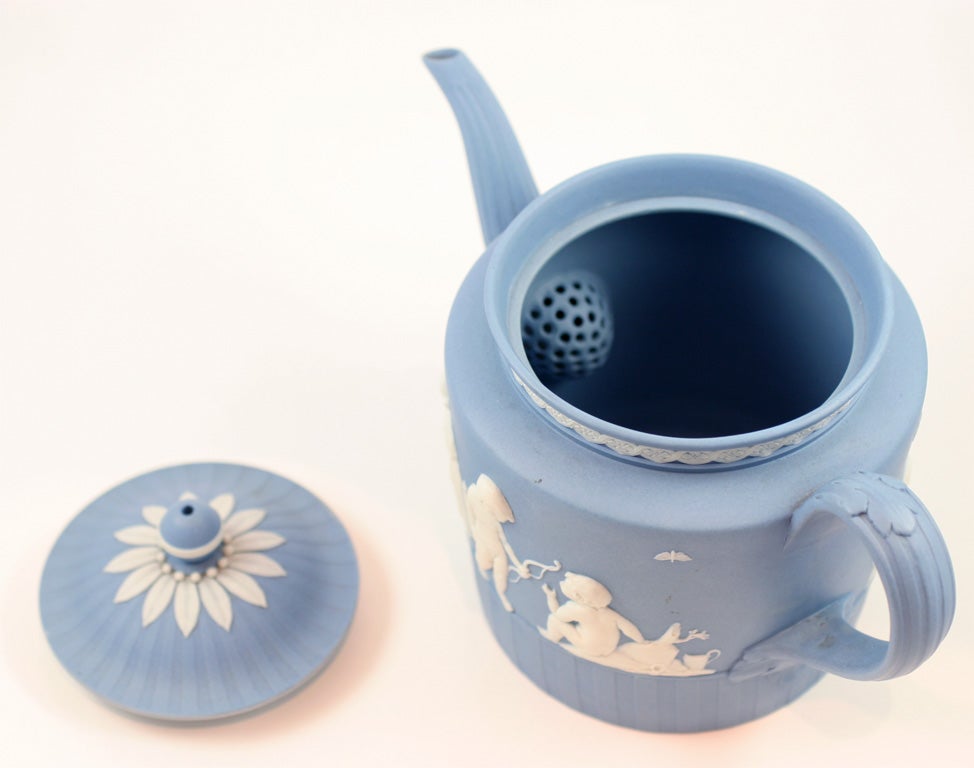 Wedgwood Blue & White Jasper Teapot For Sale 2