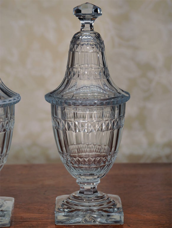 Pair of Early 19th Century Irish Crystal Urns With Lids 1