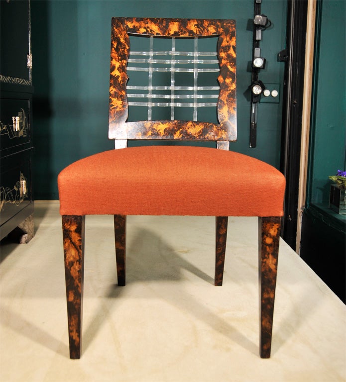 Tortoise and lucite chair by Grosfeld House In Excellent Condition For Sale In Hoboken, NJ