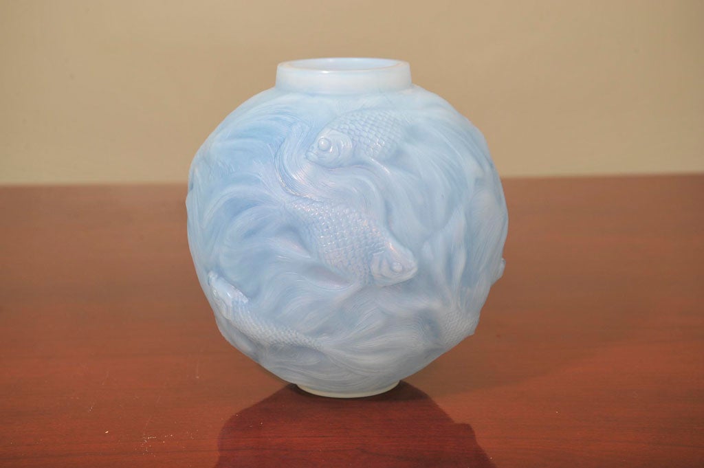 RENE LALIQUE, DISCONTINUED, CIRCA 1924, CASED OPALESCENT, “FORMOSE” GLASS VASE WITH BLUE PATINA. SIGNED 