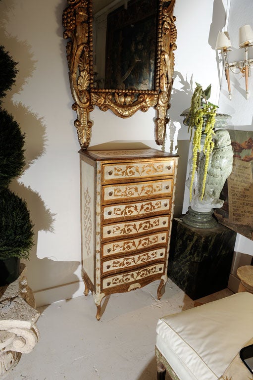 Italian Rococo style chest/dresser