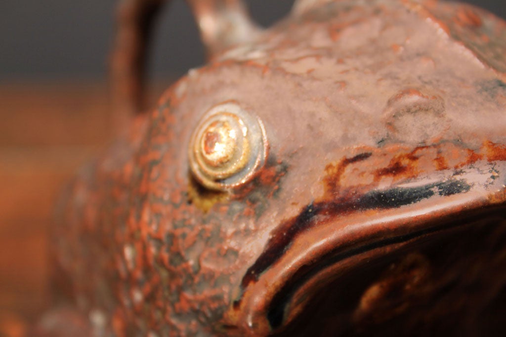 Japanese Ceramic Frog Teapot For Sale 3